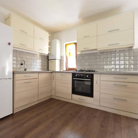 Ferienwohnung Apartament Astra Bn70 Brașov Exterior foto